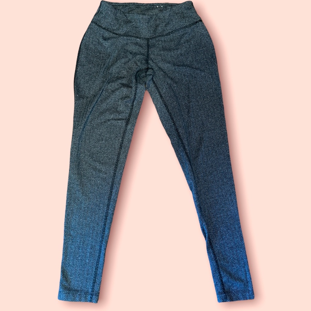 Grey Chevron Actra Leggings!